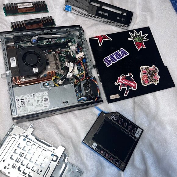 Dell Optiplex 9020 USFF (Ultra Small Form Factor) COMPUTER / PC / DESKTOP - Picture 1 of 12